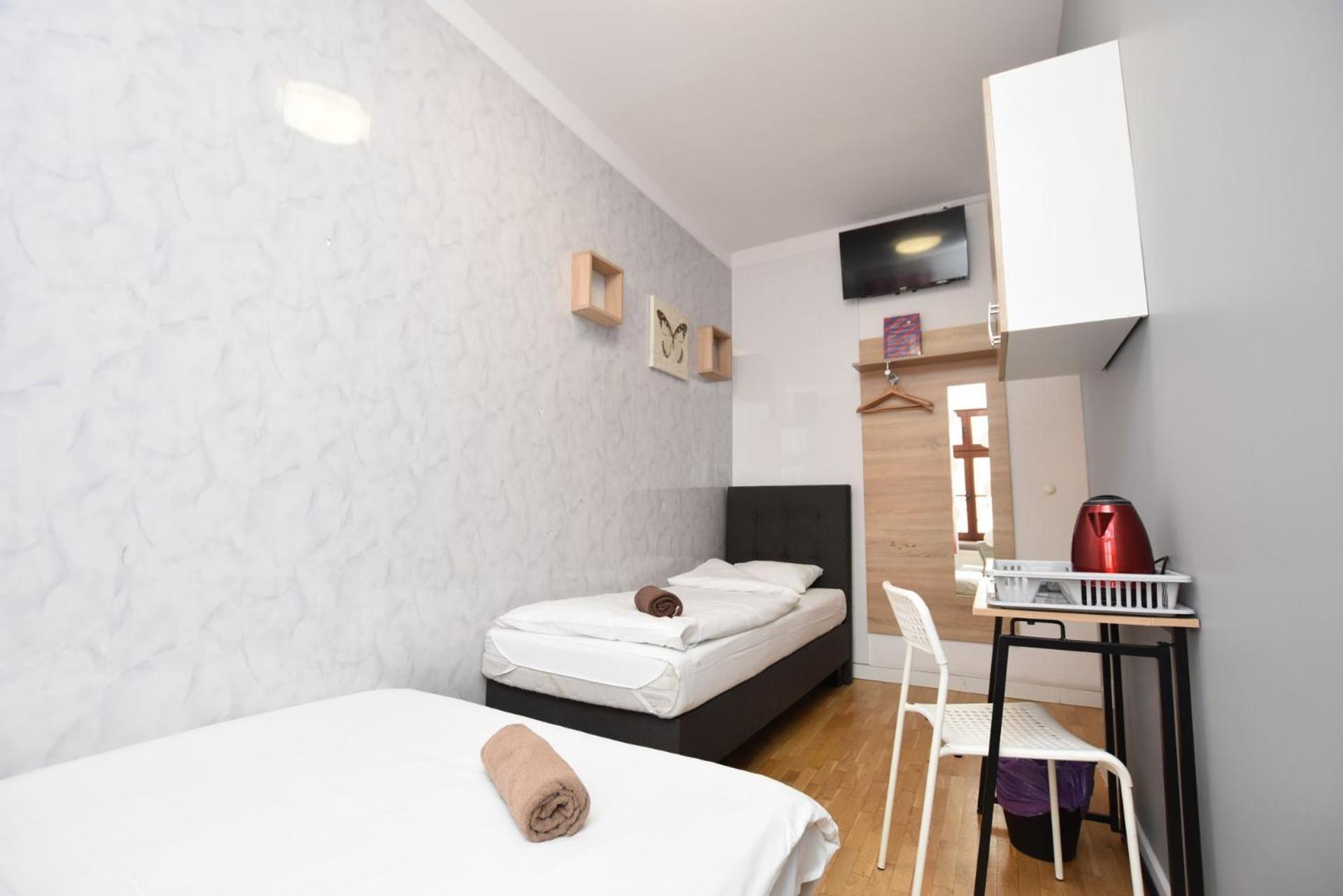 City Central Hostel - Pokoje Prywatne Wroclaw Exterior photo