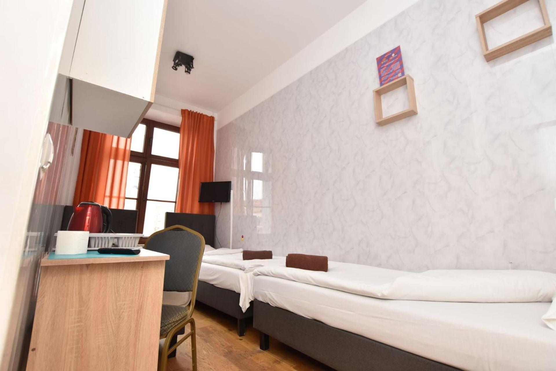 City Central Hostel - Pokoje Prywatne Wroclaw Exterior photo